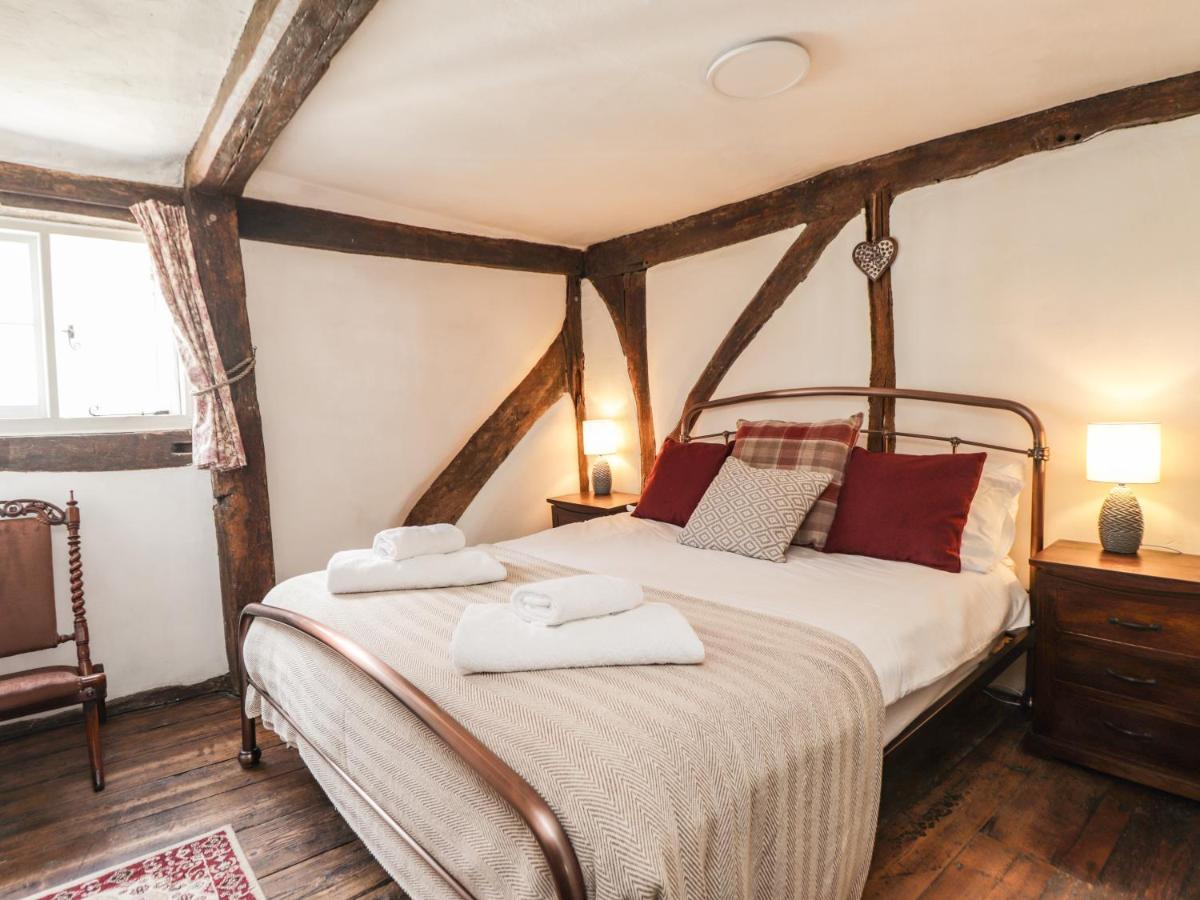 Tudor Cottage 桑德维奇 外观 照片